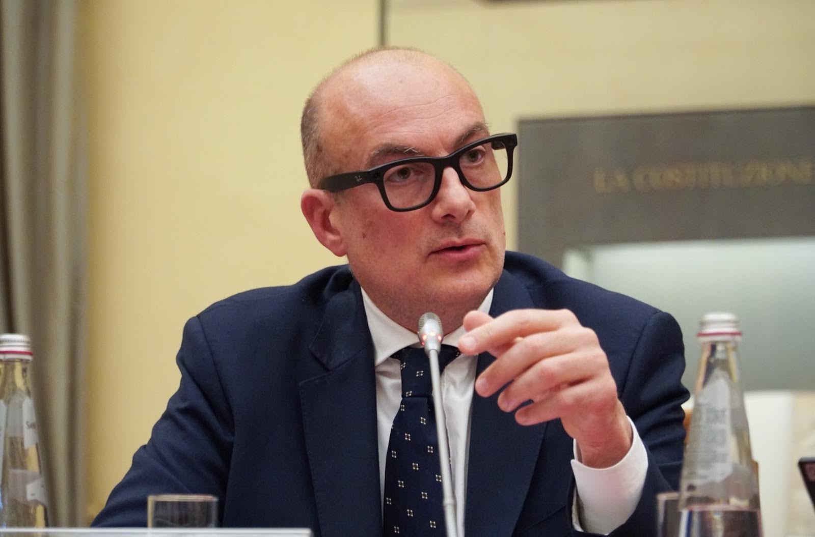 Marco Valsecchi, amministratore delegato di Synergie Italia, durante un intervento pubblico.