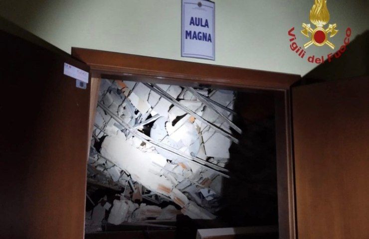 Crollo dell'aula magna dell'università di Cagliari